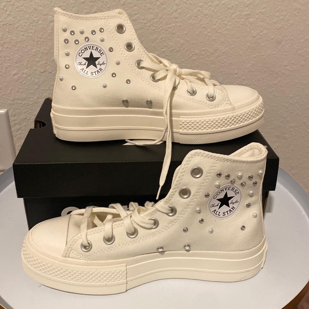 Converse rhinestone pearl platform sneakers sz 6